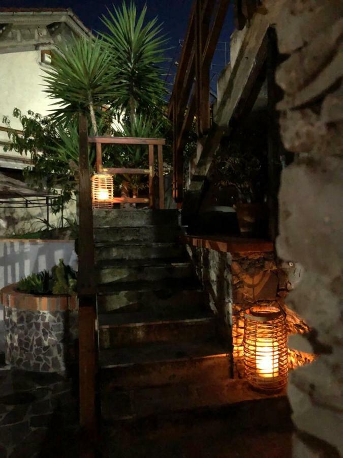Bed & Breakfast Lujocanda カザルツァ・リーグレ エクステリア 写真